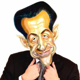 Masque en carton de la caricature de Nicolas Sarkozy