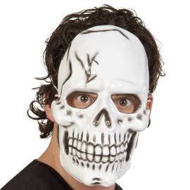 Masque en plastique d'une tête de mort blanche